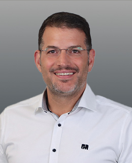 Benjamin Zeh